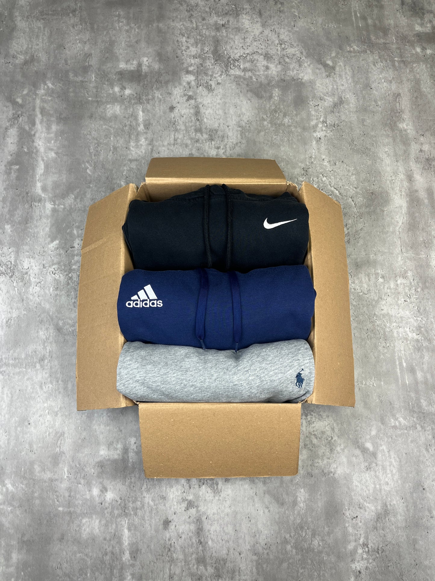 5X Branded Sweater Box